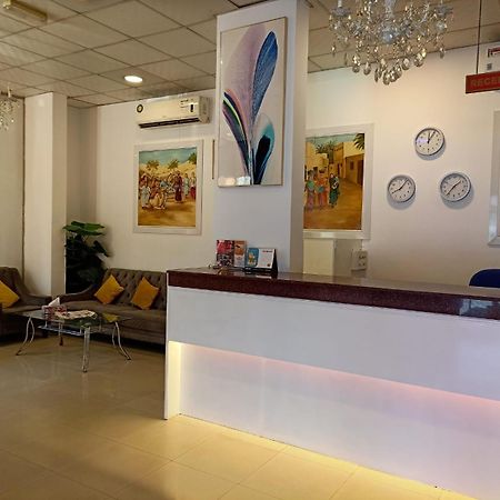Savoy Inn Hotel Apartments Mascate Exterior foto