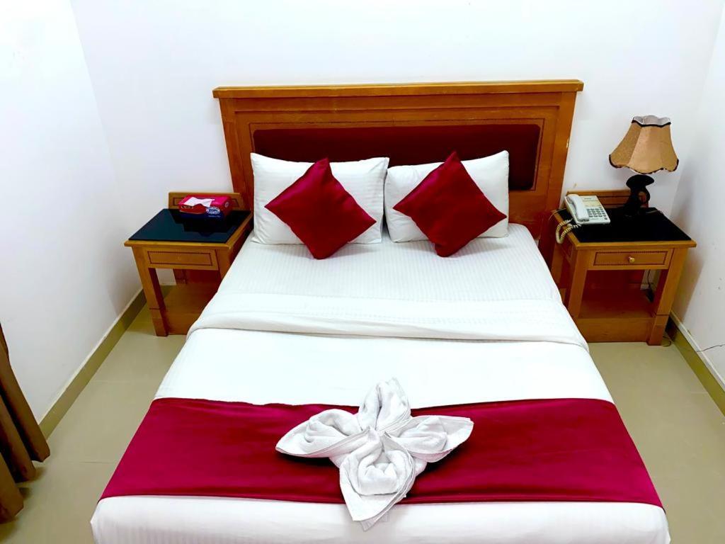 Savoy Inn Hotel Apartments Mascate Exterior foto